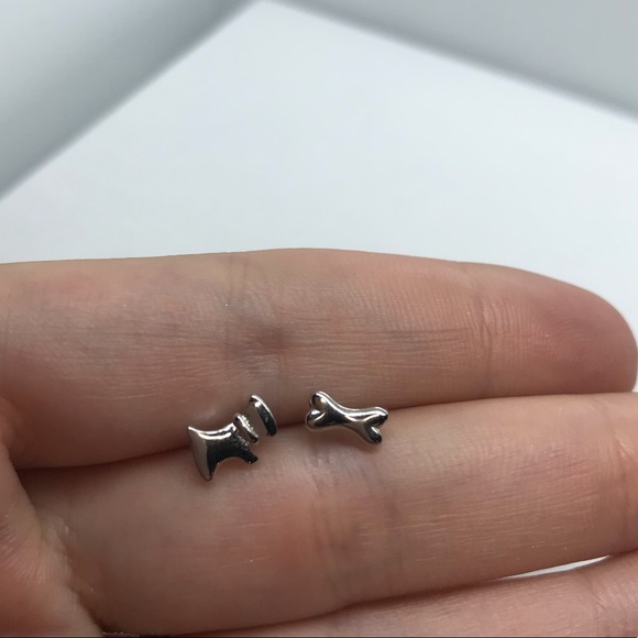 Sterling Silver 925 Dog 🐶 Bone 🦴 Stud Earrings - Picture 3 of 4